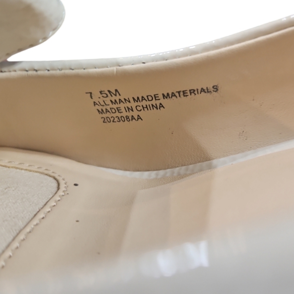 Alex Marie Beige Patent Leather Chain Block Heel Loafer Pumps Sz 7.5 NEW - Picture 9 of 10